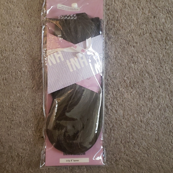 Other - 16 in U Clip hair extensions by INH